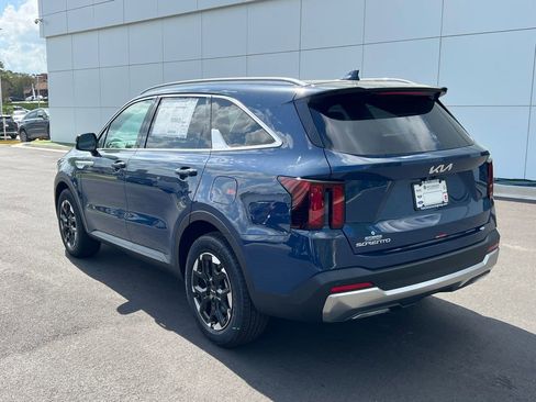 New 2025 Kia Sorento S w/ Panoramic Sunroof Package image 5
