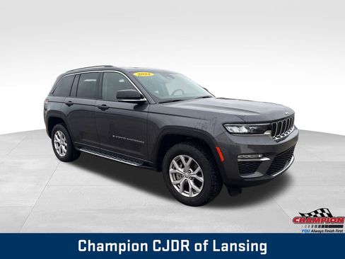 Used 2022 Jeep Grand Cherokee Limited image 8