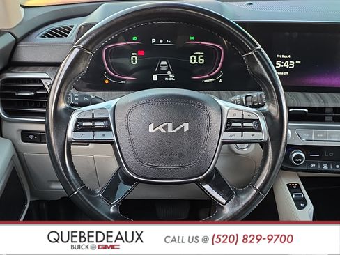 Used 2023 Kia Telluride EX w/ EX Captain's Chair Package FWD image 13