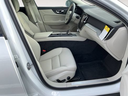 New 2026 Volvo V60 B5 Cross Country Plus w/ Protection Package Premier AWD/4WD image 15