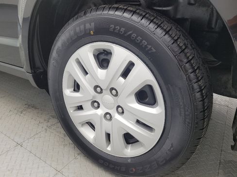 Used 2019 Dodge Journey SE image 31