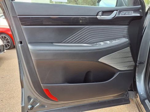 Used 2023 Hyundai Palisade Calligraphy image 14