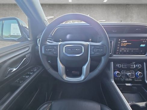Used 2024 GMC Yukon XL Denali image 21
