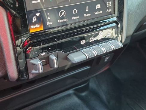 Used 2023 RAM 2500 Laramie w/ Night Edition AWD/4WD image 20