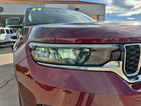 New 2024 Jeep Grand Cherokee Limited 4xe w/ Luxury Tech Group II image 9