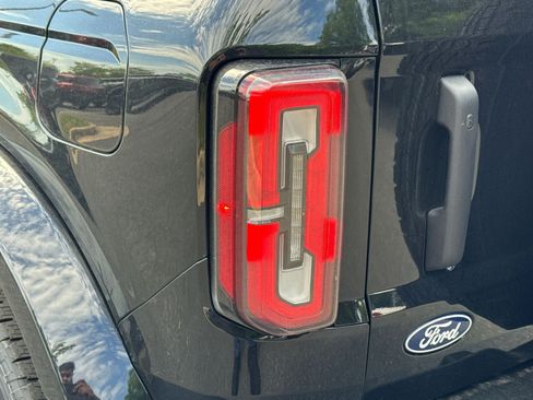 New 2026 Ford Bronco Outer Banks AWD/4WD image 17