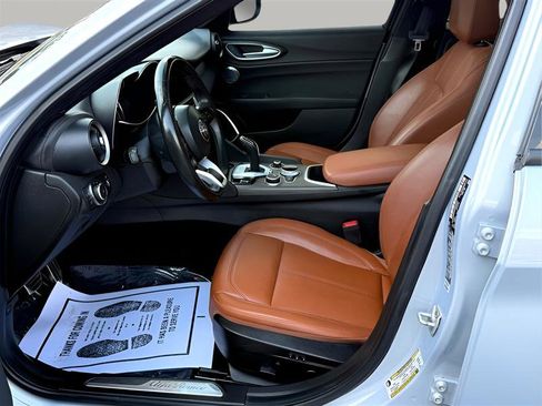 Used 2022 Alfa Romeo Giulia Ti image 12