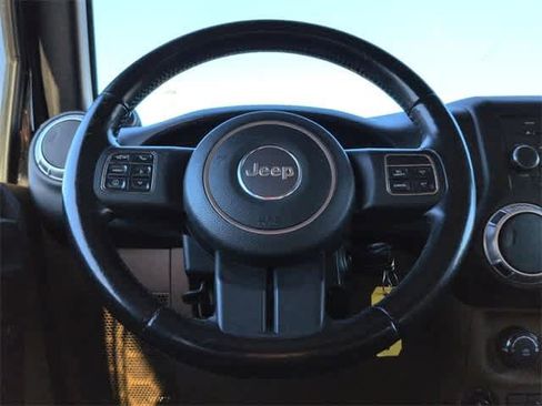 Used 2012 Jeep Wrangler Unlimited Sahara w/ Connectivity Group image 22