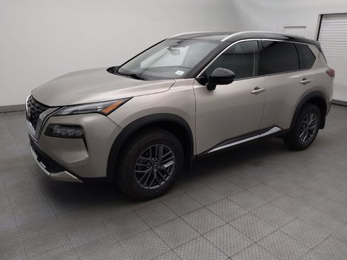 Used 2021 Nissan Rogue SL AWD/4WD image 2