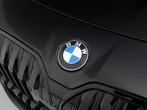 Used 2023 BMW 760i xDrive AWD/4WD image 47