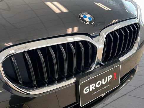 Used 2023 BMW 530i w/ Premium Package RWD image 27