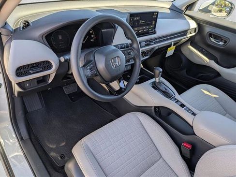 New 2026 Honda HR-V LX image 3