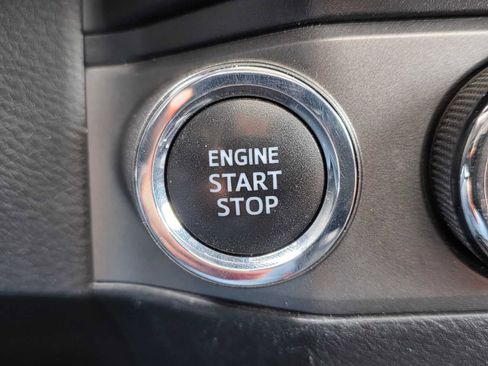 Used 2021 Toyota Tacoma TRD Off-Road w/ TRD Premium Off Road Package AWD/4WD image 40