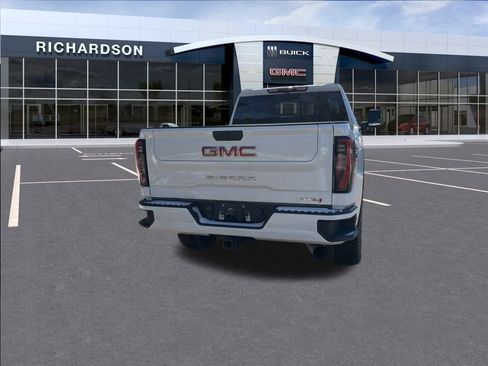 Used 2024 GMC Sierra 2500 AT4 w/ AT4 Premium Plus Package image 13