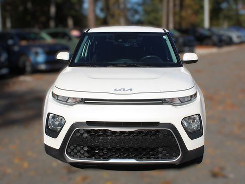 Certified 2022 Kia Soul LX w/ Technology Package image 16