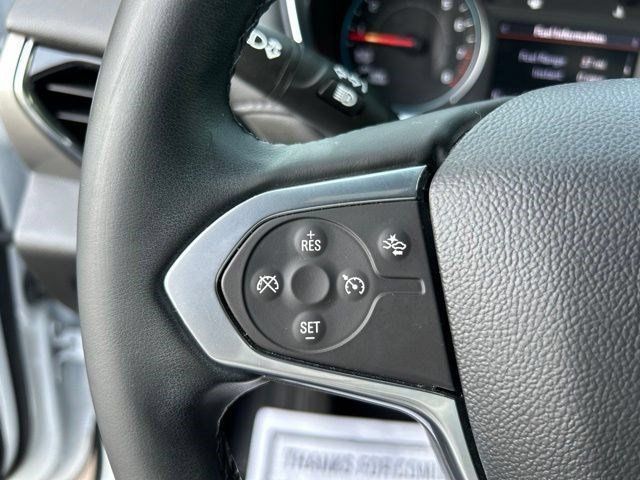 Used 2023 Chevrolet Traverse LT FWD image 17