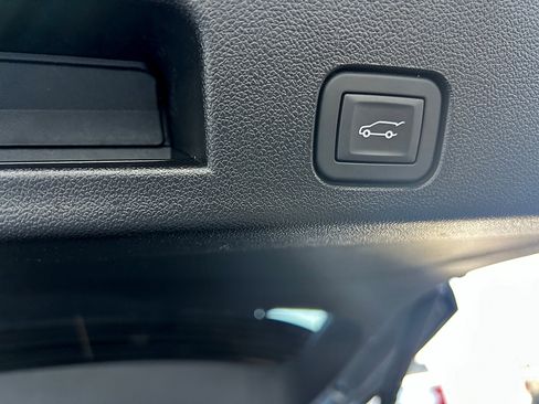 Used 2026 Buick Enclave Preferred FWD image 30