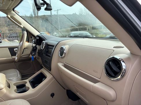Used 2006 Ford Expedition Eddie Bauer AWD/4WD image 27