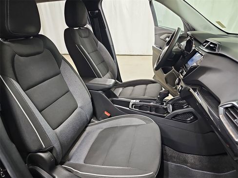 Certified 2023 Chevrolet TrailBlazer LT w/ Convenience Package image 16