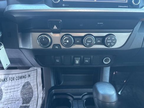 Used 2020 Toyota Tacoma SR5 image 24