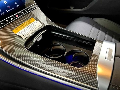 New 2025 Mercedes-Benz GLC 350e 4MATIC image 7