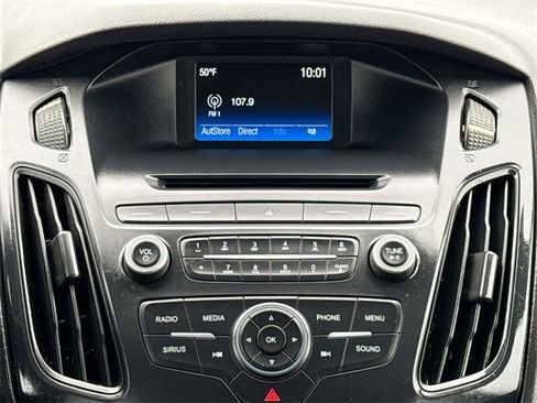 Used 2015 Ford Focus SE image 26