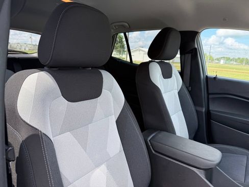 Used 2024 Chevrolet Trax LS w/ LS Convenience Package FWD image 34