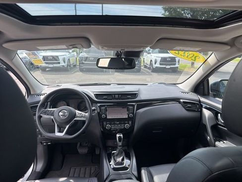 Used 2022 Nissan Rogue Sport SL w/ Premium Package AWD/4WD image 12