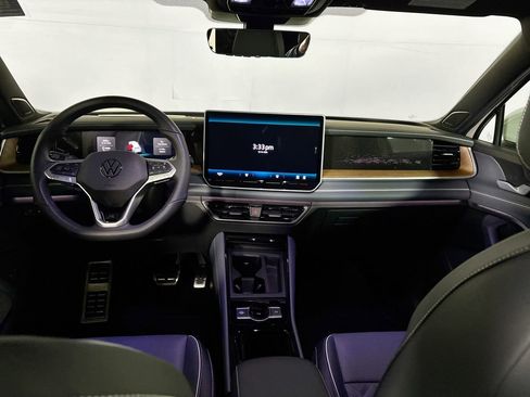 New 2026 Volkswagen Tiguan SEL R-Line image 12
