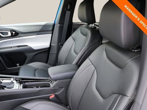 New 2026 Jeep Compass Limited image 11