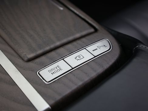 Used 2023 Genesis Electrified G80 AWD/4WD image 19