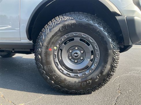 New 2025 Ford Bronco Big Bend w/ Black Diamond Package image 11