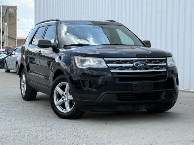 Used 2018 Ford Explorer FWD image 2