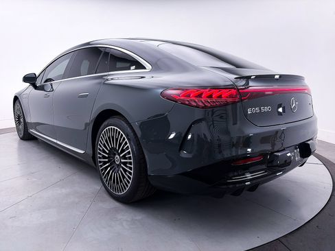 Used 2023 Mercedes-Benz EQS 580 4MATIC Sedan image 15