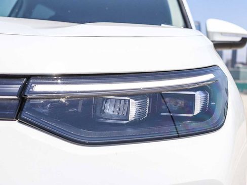 New 2025 Volkswagen Tiguan S FWD image 7