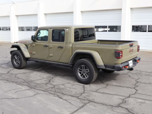 Used 2025 Jeep Gladiator Mojave image 19