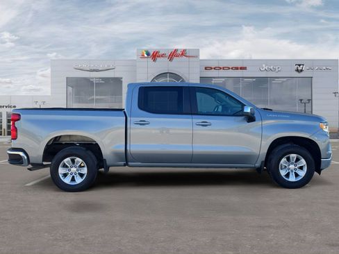 Used 2025 Chevrolet Silverado 1500 LT image 6