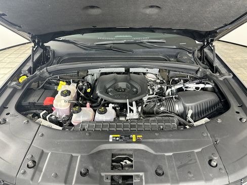 Used 2022 Jeep Grand Cherokee Limited 4xe image 34