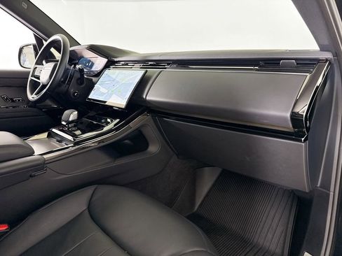 Used 2025 Land Rover Range Rover Sport Dynamic SE AWD/4WD image 13