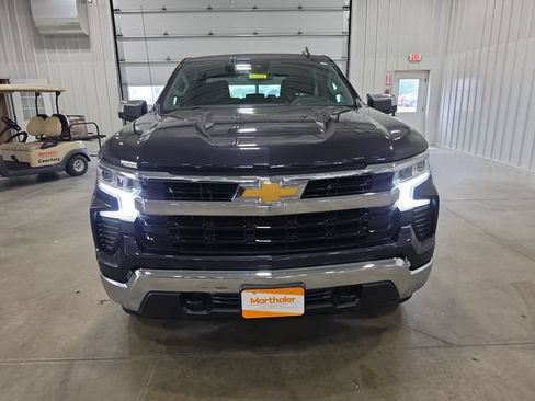 Used 2023 Chevrolet Silverado 1500 LT AWD/4WD image 3