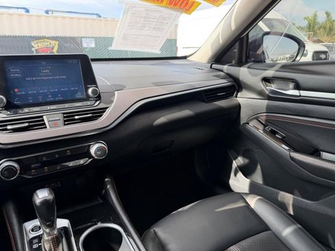 Used 2023 Nissan Altima 2.5 SR image 26