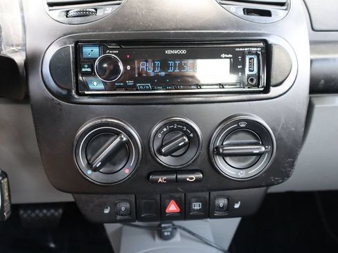 Used 2003 Volkswagen Beetle GL FWD image 19