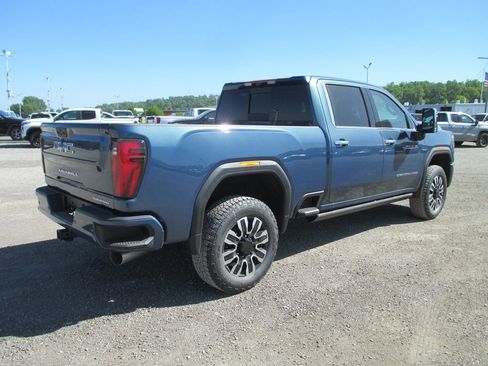 New 2026 GMC Sierra 2500 Denali Ultimate AWD/4WD image 4