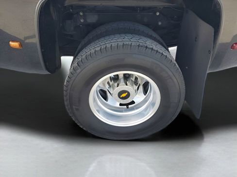 Used 2019 Chevrolet Silverado 3500 High Country w/ Duramax Plus Package image 49