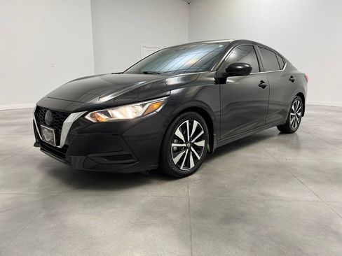 Used 2022 Nissan Sentra SV w/ SV Premium Package image 3
