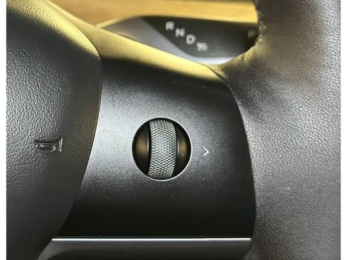 Used 2025 Tesla Model Y Performance AWD/4WD image 24