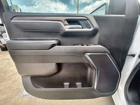 Used 2025 Chevrolet Silverado 1500 LT RWD image 21