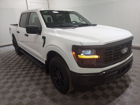 Used 2024 Ford F150 STX w/ Equipment Group 201A FX4 AWD/4WD image 4
