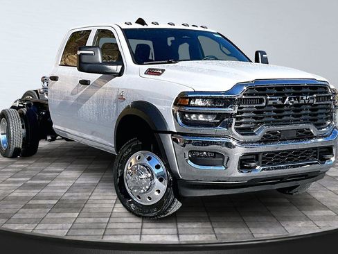 New 2026 RAM 5500 Tradesman w/ Chrome Appearance Group AWD/4WD image 1