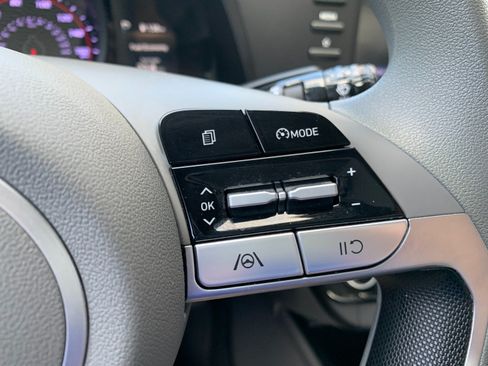 Used 2023 Hyundai Elantra SEL FWD image 15